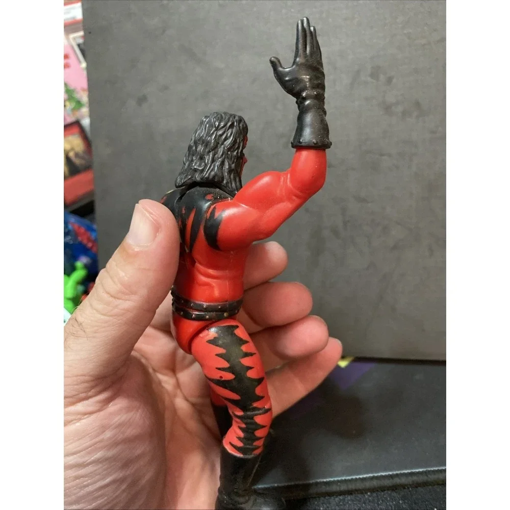 Vintage Kane WWF Attitude Era JAKKS Action Figure w/ Karate Chopping Action 1998